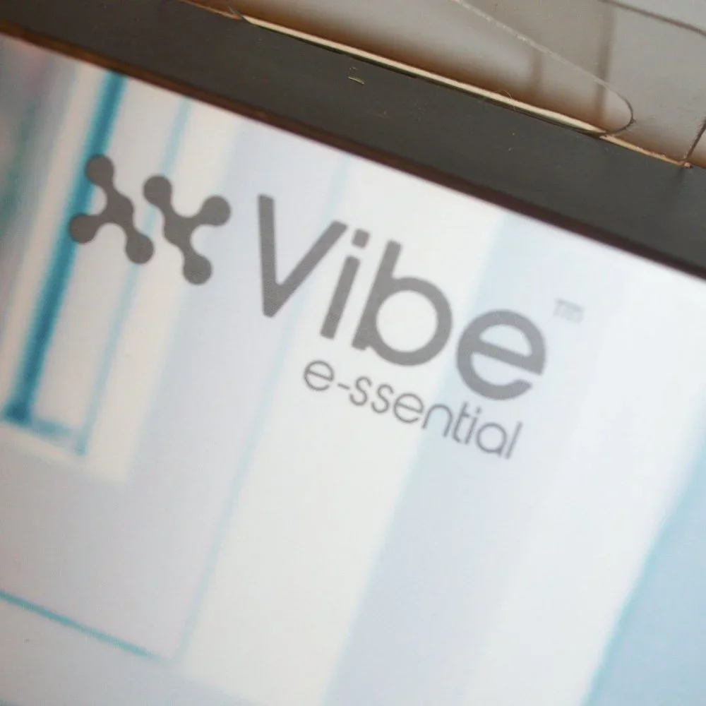 VIBE HANDS FREE UNIVERSAL SMART PHONE FLEXIBLE NECK MOUNT